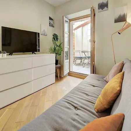 Lovely Renovated Terrace - Mobility Lease Cannes