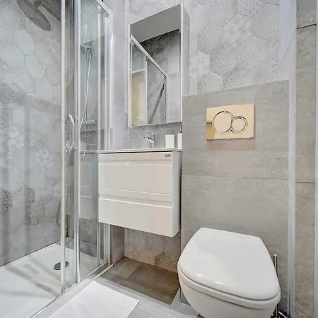 Lovely Renovated Terrace - Mobility Lease